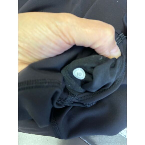 Lululemon Wunder Under High Rise Biker Shorts in Black Womens Size 10 - Picture 6 of 6